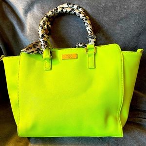 BCBG ladies handbag, bright lime green, New with tags, NWT